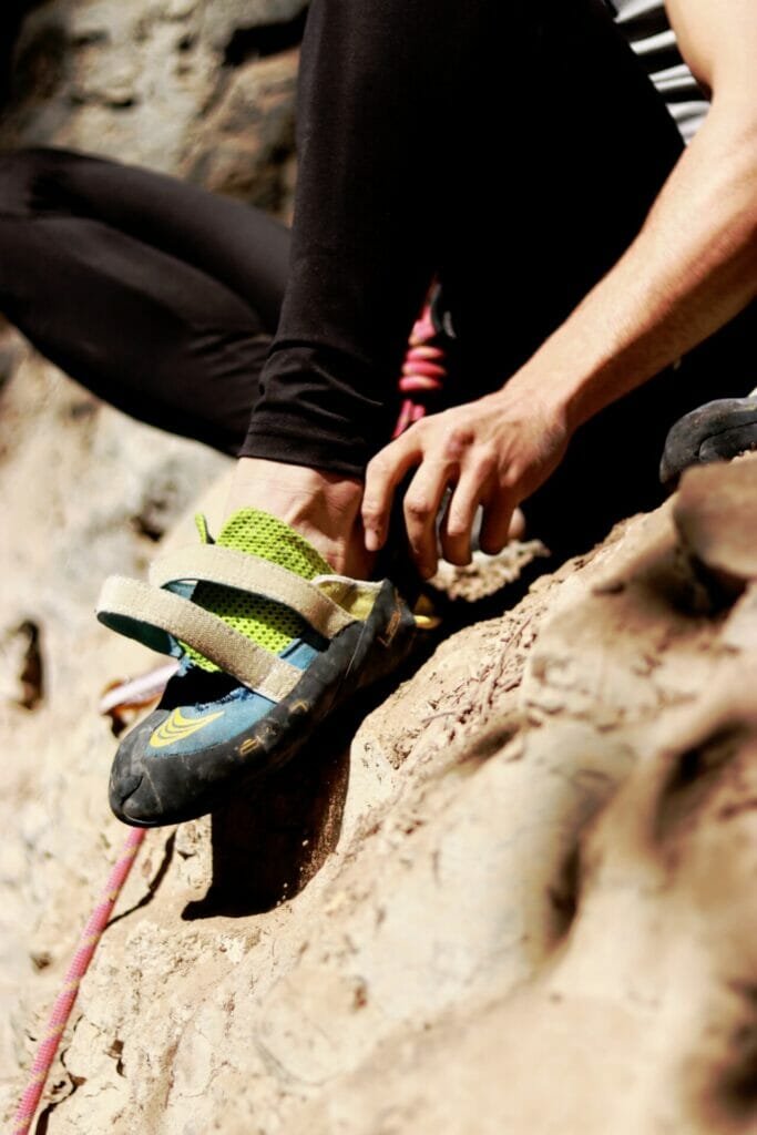 Other ways to prevent your climbing shoes from smelling/ How to make climbing shoes not smell
